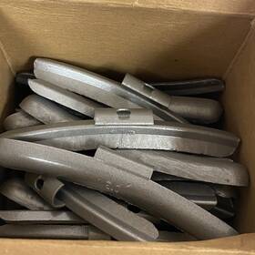 Carquest 769106250879 Wearever Lh200 2 Oz Clip-on Lead Wheel Weights 25-pack Zinc Coated