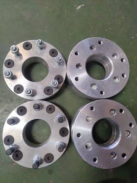 5450-6550q-20-4 Ezaccessory 4 Wheel Adapters 5 Lug 4.5 To 6 5.5 Spacers 5x4.5/6x5.5 2 Inch