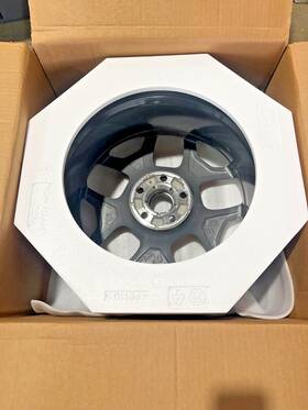 M1pz-1007-c Ford 1pz-1007-c Wheel Assembly Rt/front 2021-2024 Bronco Sport