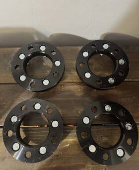 Lng 5500/5550-5475c 4 Wheel Adapters 5x5 Or 5x5.5 To 5x4.75 1.5 Inch Spacers 5x120.7 5x127 5x139.7