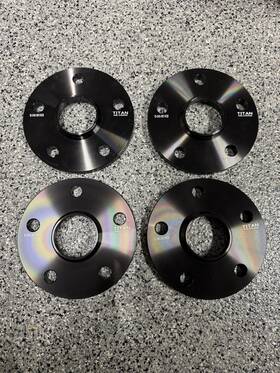 Titan 12-545-561 12mm Wheel Spacers For Subaru Wrx Impreza Sti 5x114.3 56.1 Hubcentric
